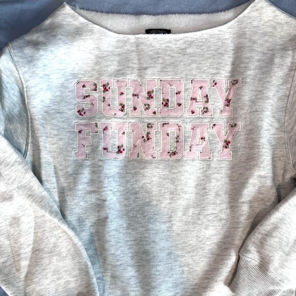 wild fable Tops - Wild Fable Oversize Sweatshirt Sunday Funday Size Small NWOT